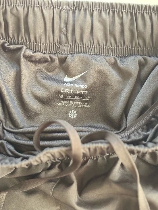 Nike Women's Tempo Dri-FIT Brief-Lined Running Shorts Black XS - Picture 2 of 9